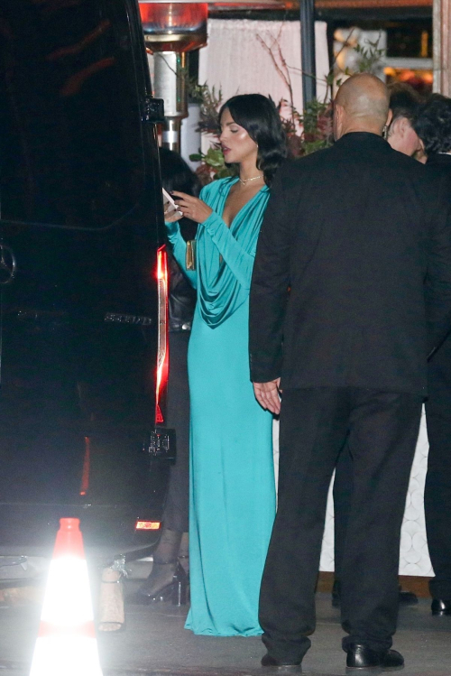 Eiza Gonzalez Leaves Netflix Emmy Afterparty at Ristorante Per L’Ora, January 2024 4