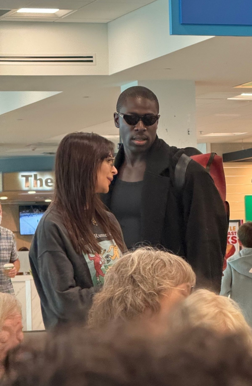 Emily Ratajkowski and Moses Sumney Ring in New Year in Cayman Islands, January 2024 5