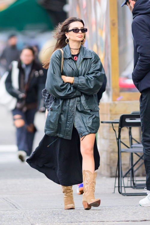 Emily Ratajkowski Out and About in New York, January 2024 1