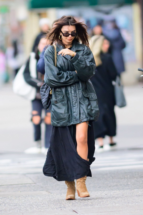 Emily Ratajkowski Out and About in New York, January 2024 3