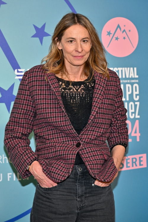 Emmanuelle Belohradsky at Heureux Gagnants Screening, January 2024 1