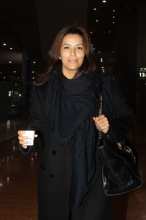 Eva Longoria at Charles de Gaulle Airport in Paris, January 2024