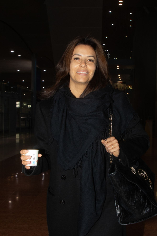 Eva Longoria at Charles de Gaulle Airport in Paris, January 2024 1