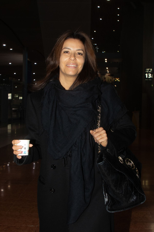 Eva Longoria at Charles de Gaulle Airport in Paris, January 2024 3