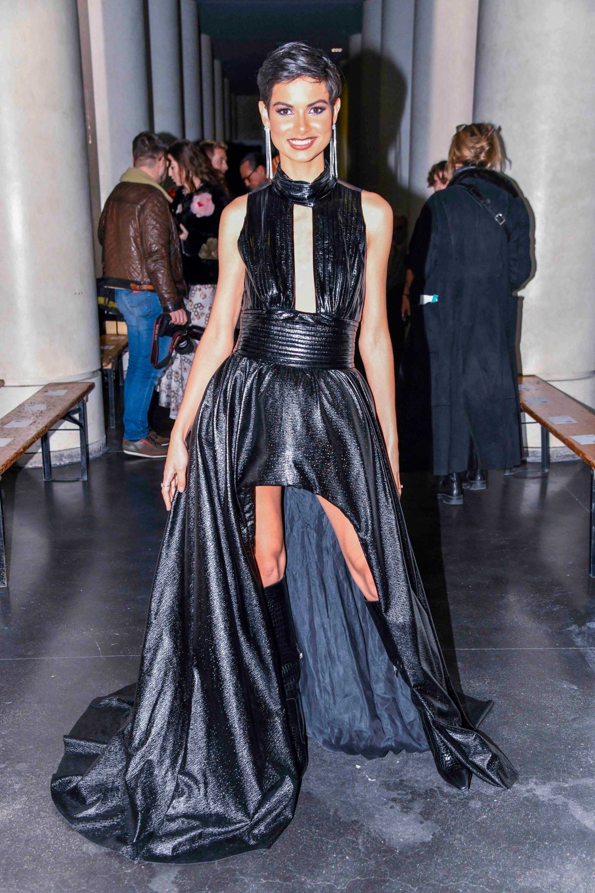 Eve Gilles Attends On Aura Tout Vu Show at Haute Couture Week, January 2024