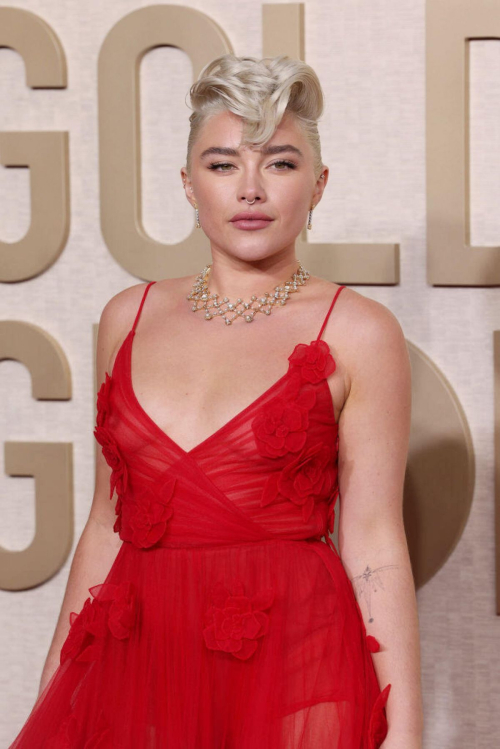 Florence Pugh at Golden Globe Awards, January 2024 4