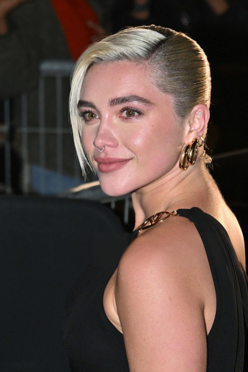 Florence Pugh at Valentino Haute Couture Show in Paris, January 2024 2