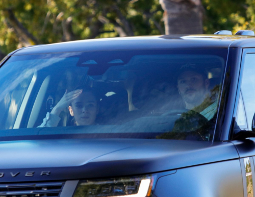 Hailee Steinfeld and Josh Allen Out in a Cat in Los Angeles, January 2024 2