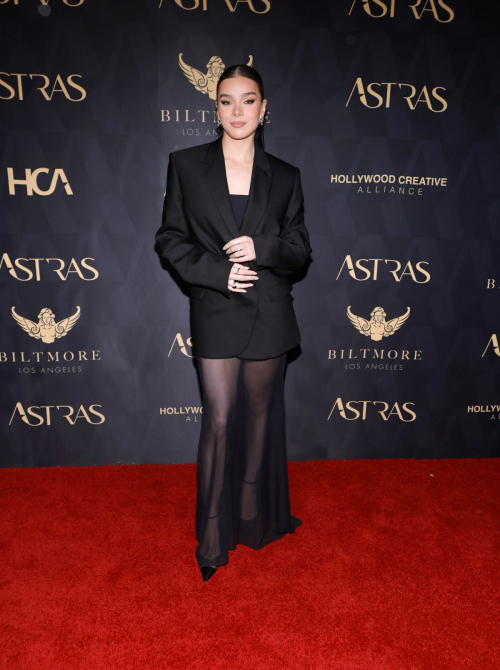 Hailee Steinfeld at Astra Film Awards, January 2024 3