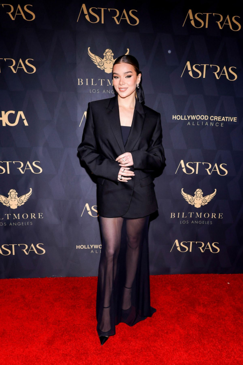 Hailee Steinfeld at Astra Film Awards, January 2024 6