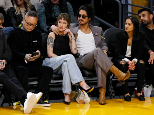 Halsey at Memphis Grizzlies vs Lakers Game in Los Angeles, January 2024 3