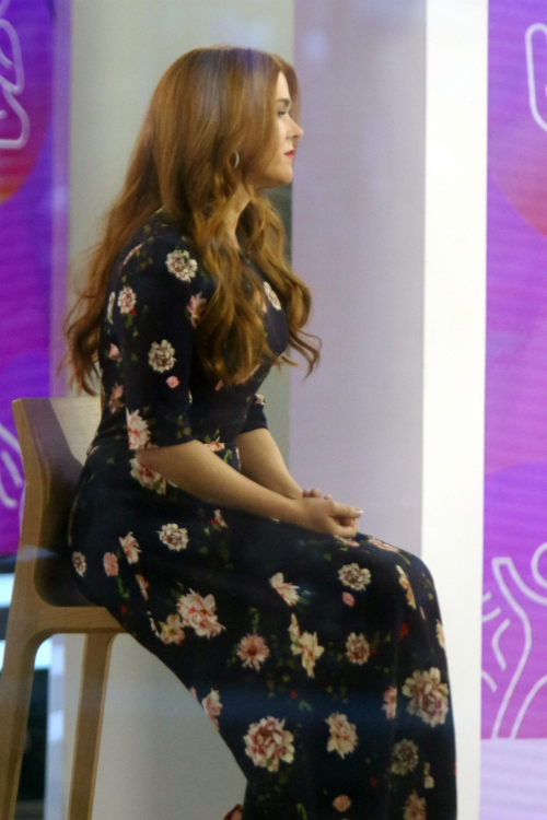 Isla Fisher Promotes Wolf Like Me Season 2 on Today Show, January 2024 4