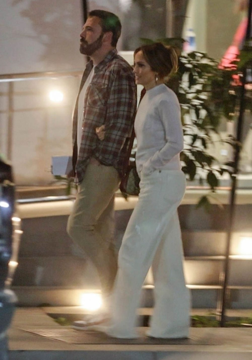 Jennifer Lopez and Ben Affleck Night Out in Los Angeles, January 2024 5