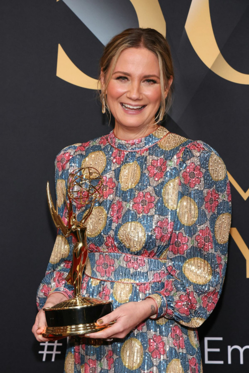 Jennifer Nettles at Daytime Emmy Creative Arts Awards, December 2023 5