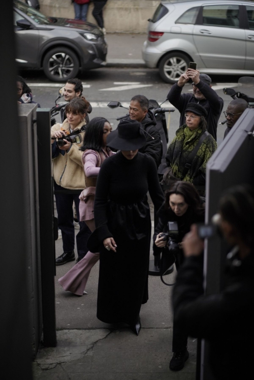 Jordyn Woods Arrives at Viktor & Rolf Haute Couture Show, January 2024 6