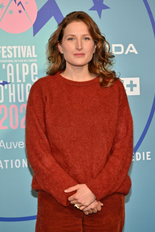 Julia Piaton at Heureux Gagnants Screening, January 2024