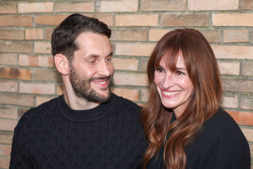 Julia Roberts at Jacquemus Show in Saint-Paul-De-Vence, January 2024 3