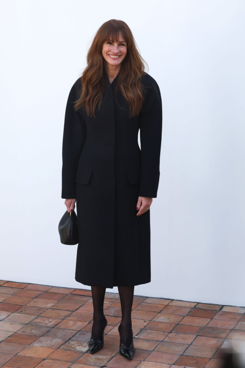 Julia Roberts at Jacquemus Show in Saint-Paul-De-Vence, January 2024 6