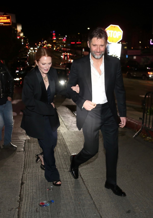 Julianne Moore and Bart Freundlich Golden Globe Afterparty, January 2024 2