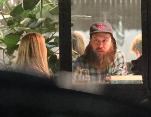 Kate Hudson and Danny Fujikawa at Dinner Date in Malibu, January 2024 5