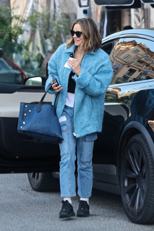 Katharine McPhee Out for Lunch at Avra in Beverly Hills, January 2024 3