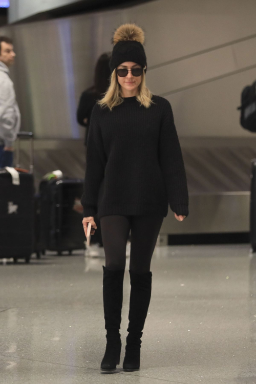 Kristin Cavallari Arrives in Los Angeles, January 2024 6