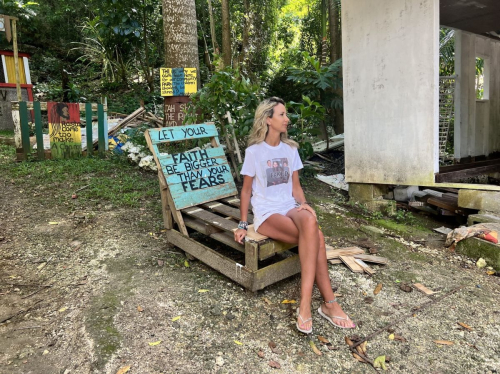 Lady Victoria Hervey at Porey Spring in Barbados, January 2024 7