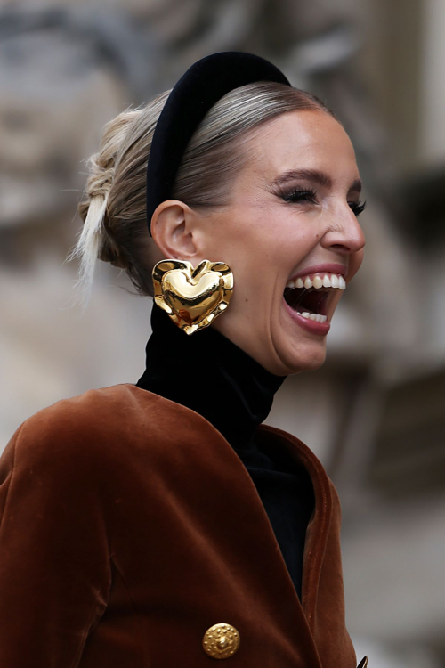 Leonie Hanne at Schiaparelli Spring/Summer Show in Paris, January 2024 2