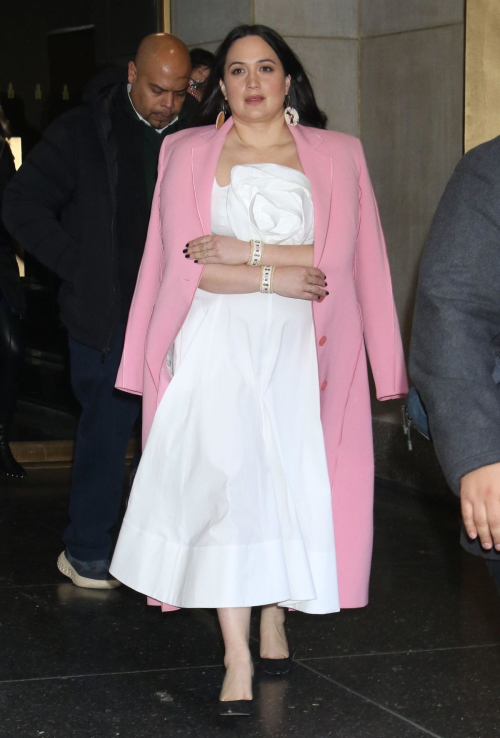 Lily Gladstone Arrives at NBC Studios in New York, January 2024 1