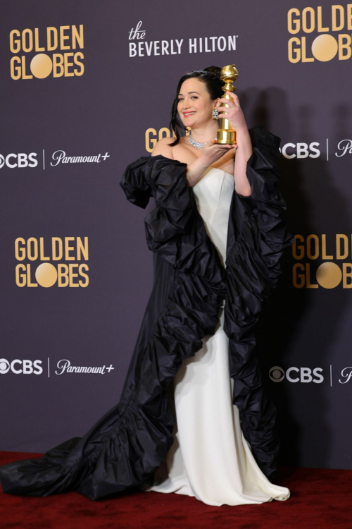 Lily Gladstone at Golden Globe Awards, January 2024 1