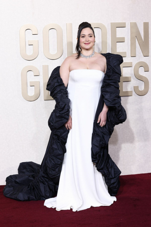 Lily Gladstone at Golden Globe Awards, January 2024 4