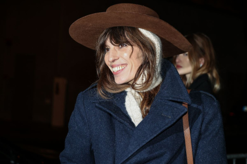 Lou Doillon at AMI Menswear Fall/Winter 2024-2025 Show in Paris, January 2024 2