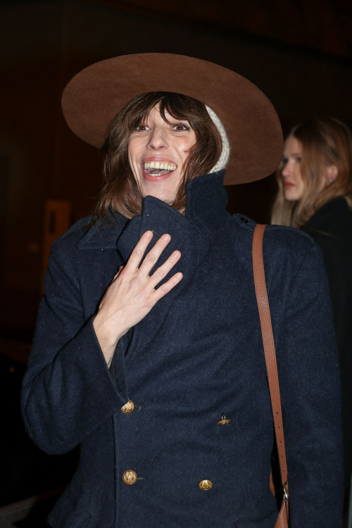 Lou Doillon at AMI Menswear Fall/Winter 2024-2025 Show in Paris, January 2024 5