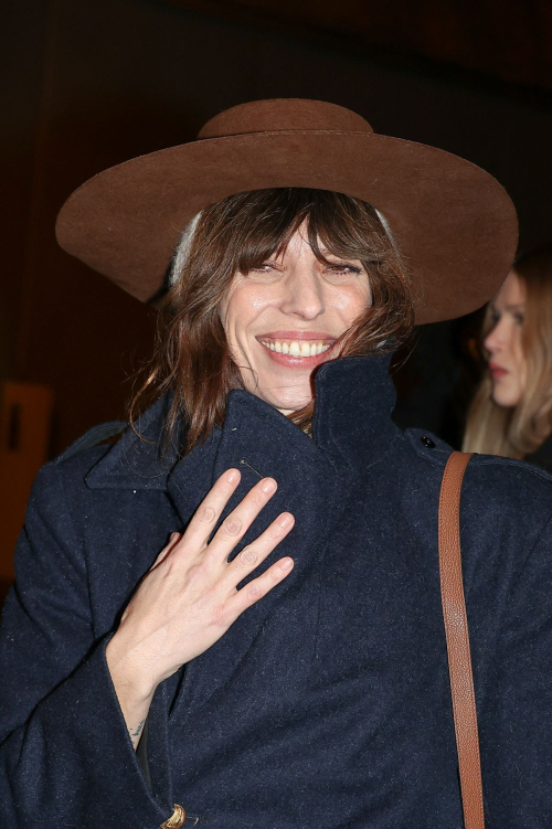 Lou Doillon at AMI Menswear Fall/Winter 2024-2025 Show in Paris, January 2024 6