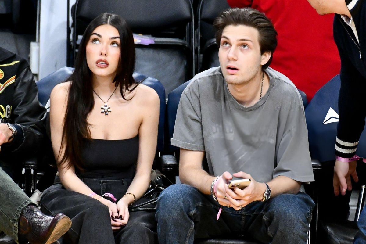 Madison Beer at Oklahoma City Thunder vs Los Angeles Lakers Game, January 2024