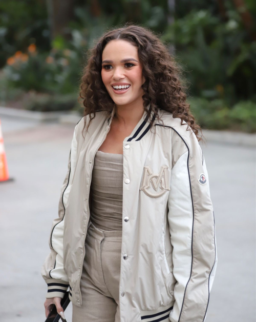 Madison Pettis at Los Angeles Lakers Game, January 2024 6