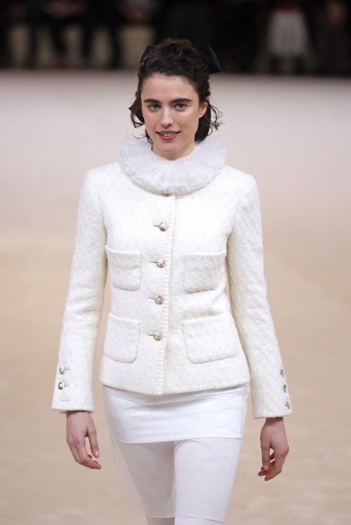 Margaret Qualley at Chanel Haute Couture Runway Show in Paris, January 2024 4