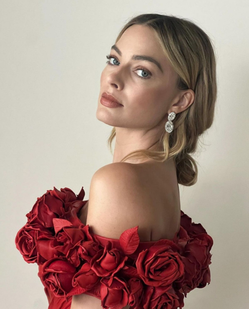 Margot Robbie Critics Choice Awards Photoshoot, January 2024