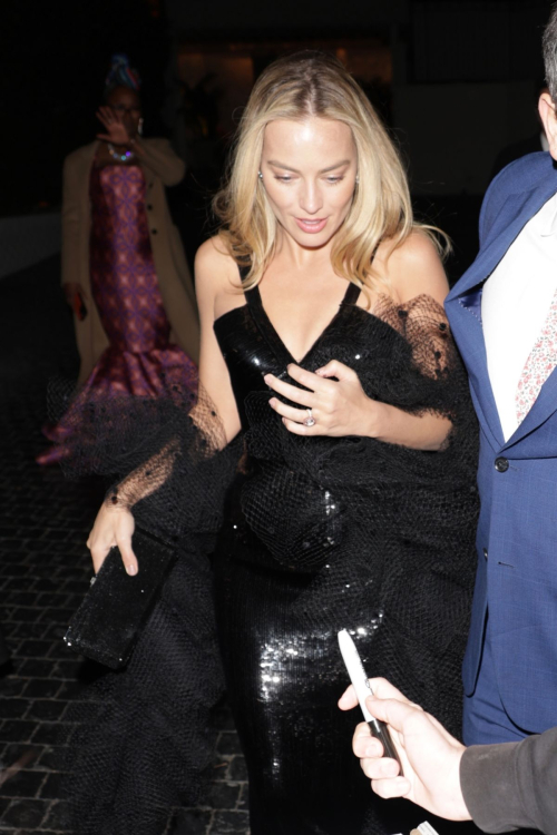 Margot Robbie Leaves Golden Globes Afterparty, January 2024 1