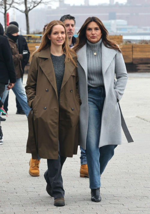 Mariska Hargitay on Set of Law & Order: SVU, Manhattan, January 2024 3