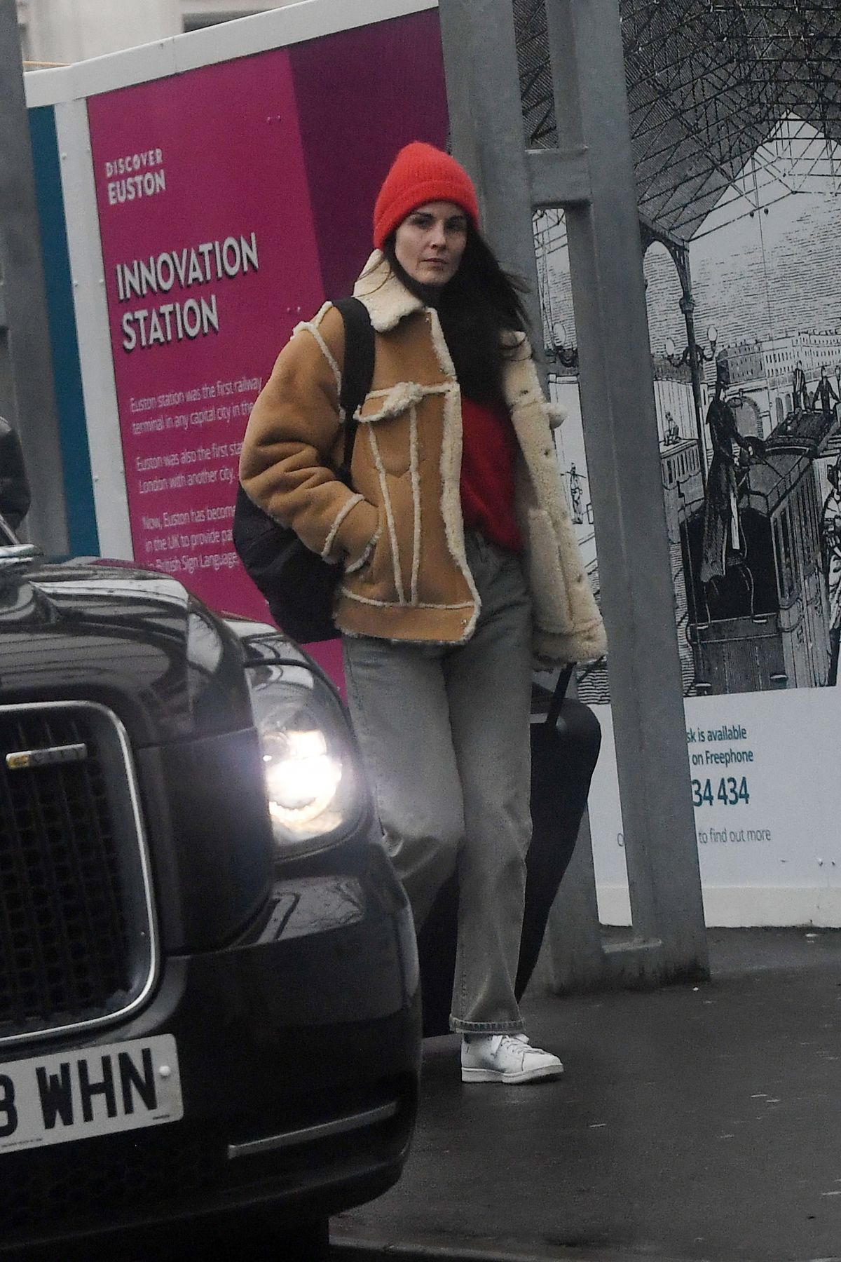 Michelle Dockery Catches a Train in London, January 2024