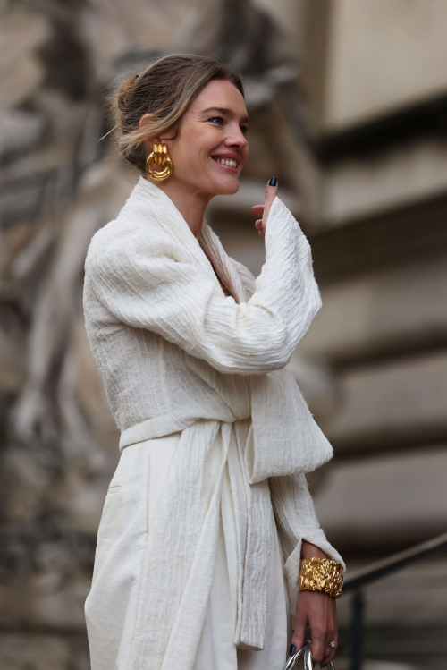 Natalia Vodianova Arrives at Schiaparelli Spring/Summer 2024 Show, January 2024 6