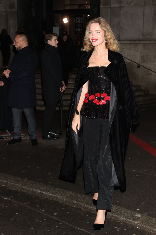 Natalia Vodianova Attends Giorgio Armani Show in Paris, January 2024 4