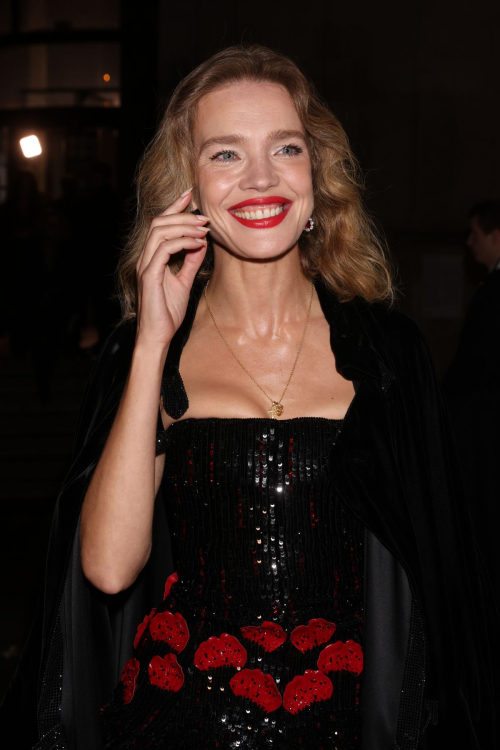 Natalia Vodianova Attends Giorgio Armani Show in Paris, January 2024 6