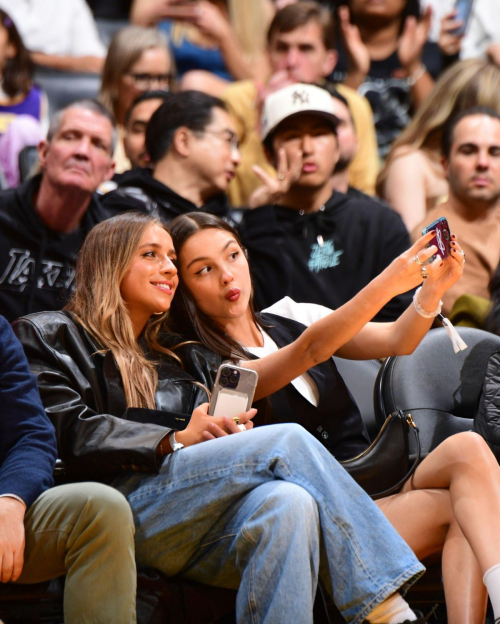 Olivia Rodrigo and Tate McRae at Lakers vs Nets Game in Los Angeles, January 2024 2