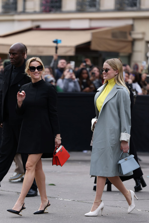 Reese Witherspoon and Ava Phillippe at Fendi Spring/Summer Show, January 2024 5