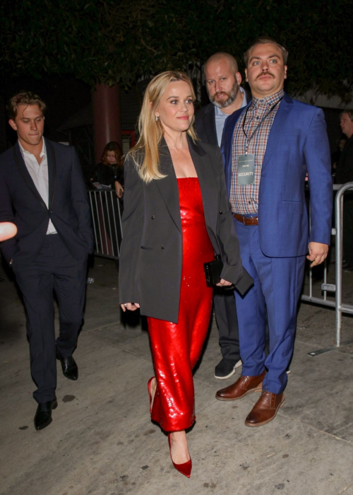 Reese Witherspoon Leaves Vanity Fair Pre-Golden Globe Party, January 2024 6