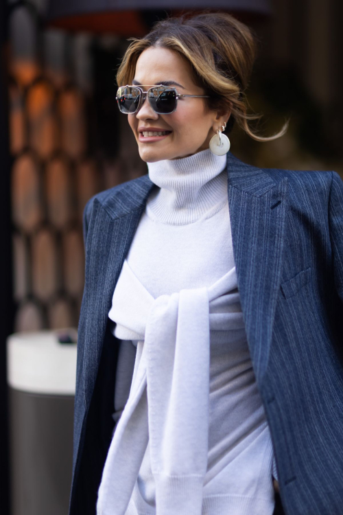 Rita Ora Heads to Dior Fashion Show in Paris, January 2024 4