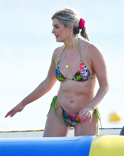 Sarah Jayne Dunn in Bikini at a Beach in Barbados, January 2024 7