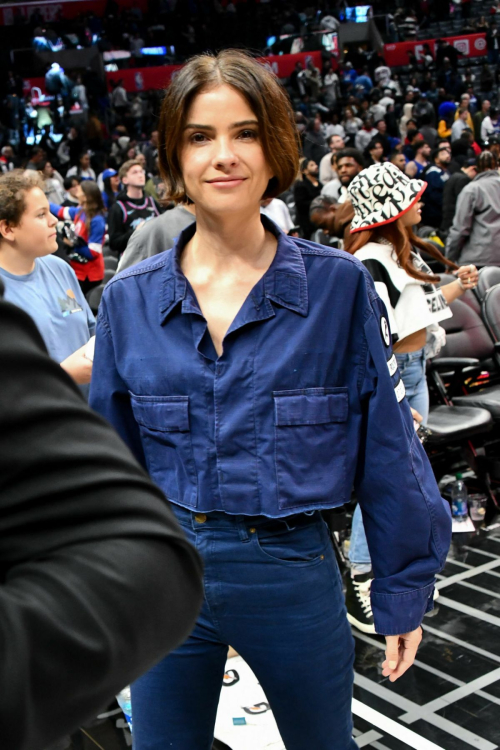 Shelley Hennig at Clippers vs Miami Heat Game in Los Angeles, January 2024 6